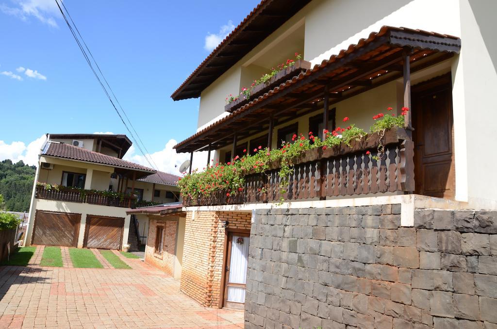 Pousada Adler Treze Tílias Exterior foto